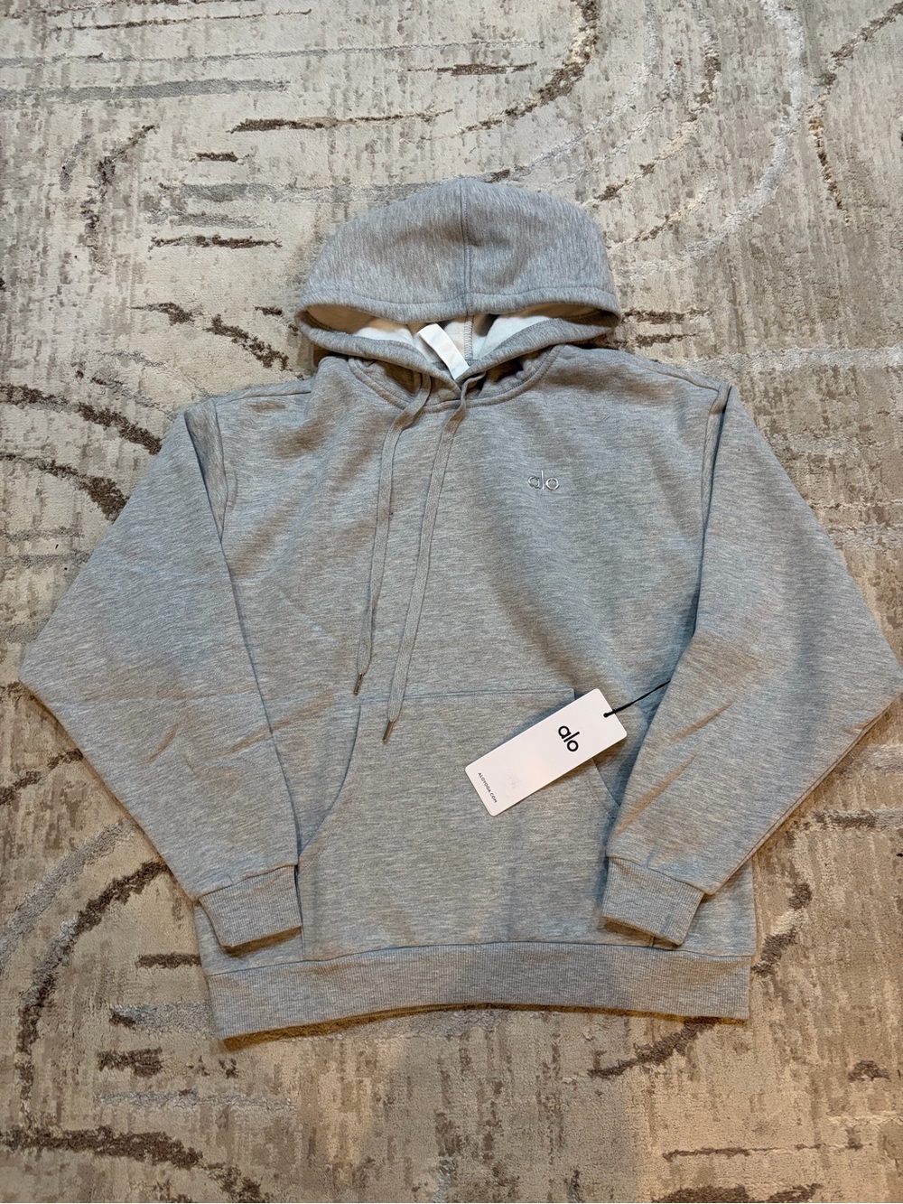 ALO Yoga Men’s Light Grey Pullover Hoodie - Minimal Logo